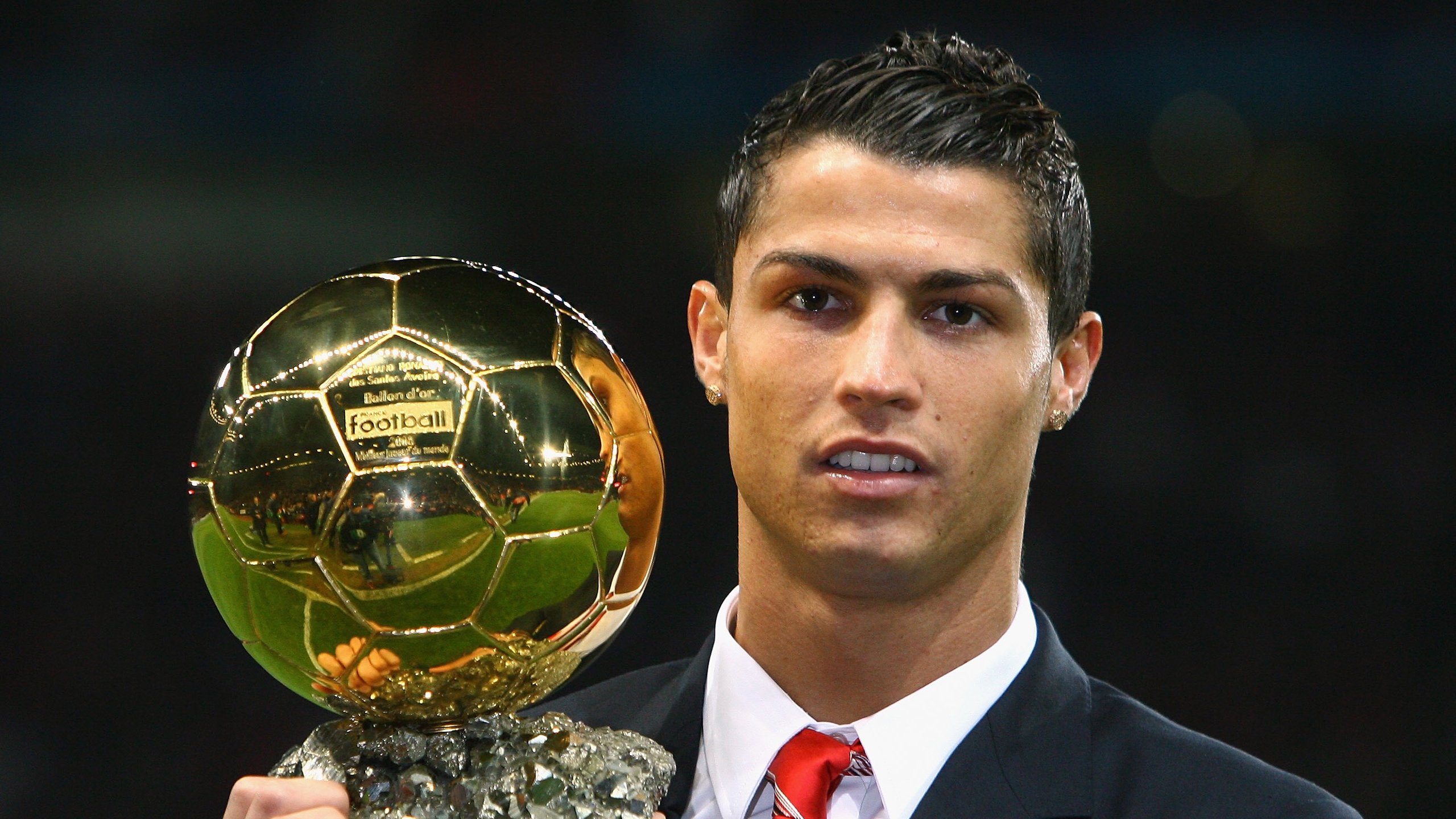 马丁内利个人能力完全展现，卡塔尔碾压波兰—一场技术与战术的完美风暴